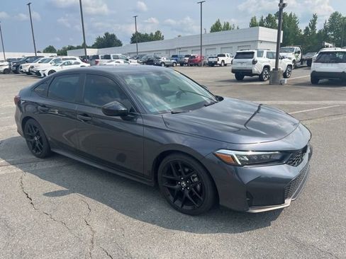 Used 2025 Honda Civic Sport image 3