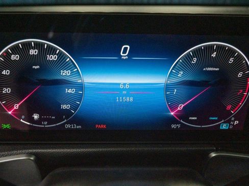 Certified 2024 Mercedes-Benz GLB 250 4MATIC image 24