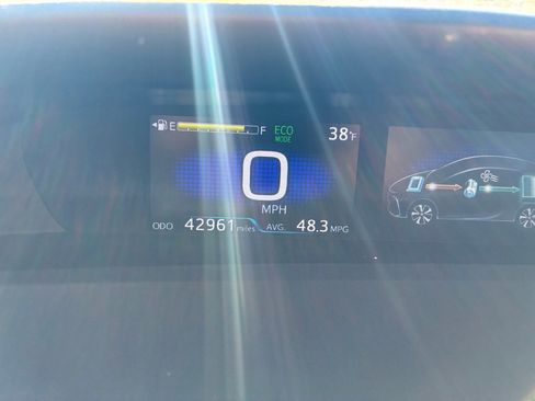 Used 2022 Toyota Prius Prime Limited image 22