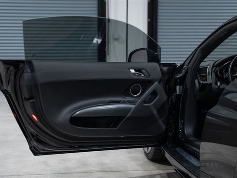 Used 2011 Audi R8 V10 AWD/4WD image 23