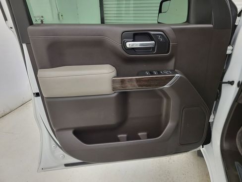 Used 2019 GMC Sierra 1500 SLE w/ SLE Value Package image 26