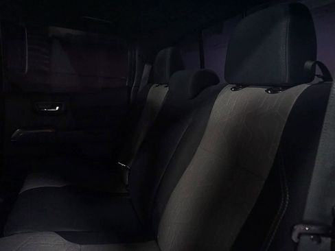 Certified 2022 Toyota Tacoma TRD Off-Road w/ Advanced Technology Package AWD/4WD image 20