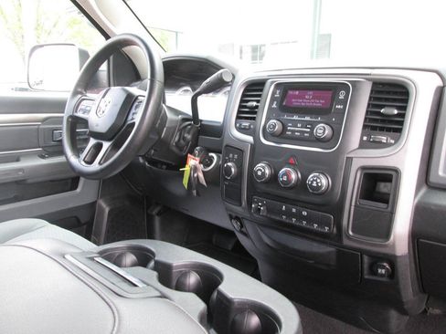 Used 2017 RAM 3500 Tradesman w/ Chrome Appearance Group AWD/4WD image 24