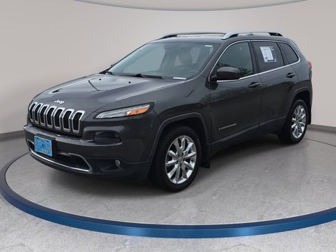 Used 2017 Jeep Cherokee Limited FWD image 1