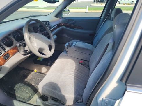 Used 2002 Buick Le Sabre Custom w/ Luxury Pkg image 10