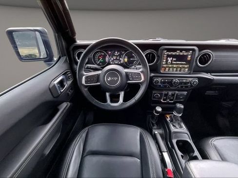 Used 2021 Jeep Wrangler Unlimited Sahara w/ Cold Weather Group AWD/4WD image 5
