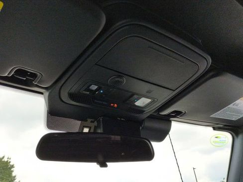 New 2025 Ford Bronco 4-Door image 19