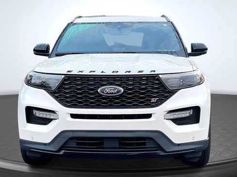 Used 2021 Ford Explorer ST w/ Equipment Group 401A AWD/4WD image 2