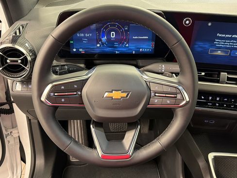 New 2026 Chevrolet Equinox LT w/ Safety and Technology Package FWD image 15