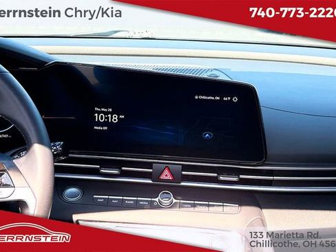 Used 2024 Hyundai Elantra SEL w/ Convenience Package FWD image 9