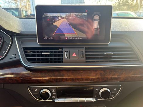 Used 2018 Audi Q5 2.0T Premium Plus w/ Premium Plus Package image 30