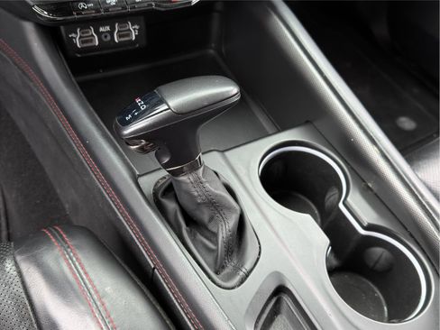 Used 2024 Dodge Durango GT image 22