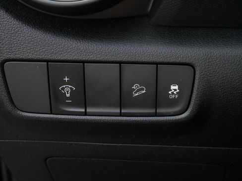 Used 2023 Hyundai Kona Limited image 27