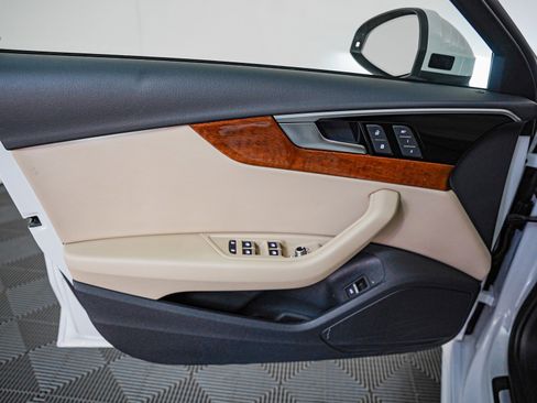 Used 2023 Audi A4 2.0T Premium w/ Convenience Package image 23