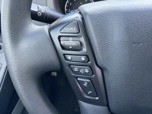 Used 2024 Nissan Frontier SV w/ Tow Package image 26