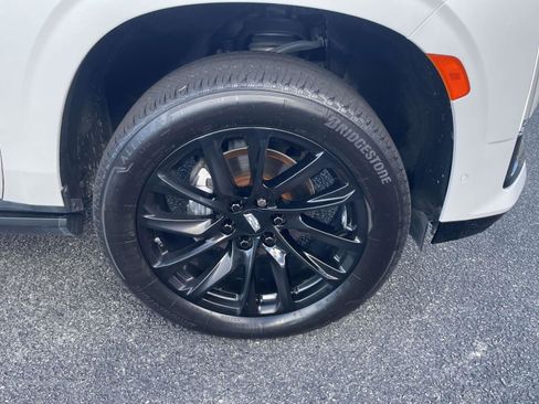 Used 2023 Cadillac Escalade ESV Sport Platinum w/ LPO, ONYX Package image 3