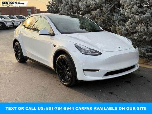 Used 2023 Tesla Model Y Long Range image 12