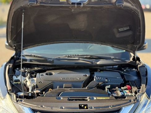 Used 2017 Nissan Altima 2.5 SV FWD image 29