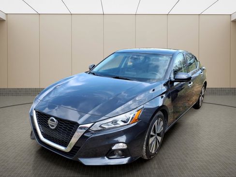 Used 2019 Nissan Altima 2.5 SL image 2