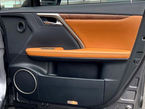 Used 2022 Lexus RX 350L FWD w/ Premium Package image 21