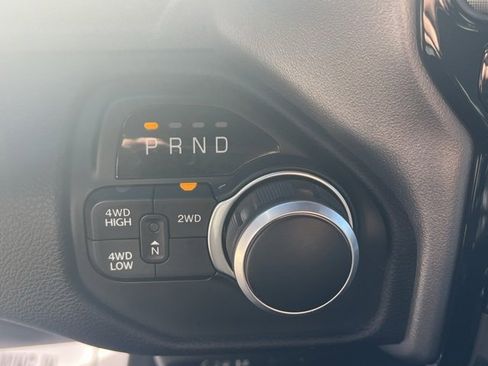 Used 2024 RAM 2500 Big Horn w/ Safety Group image 18