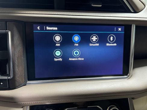Used 2021 GMC Yukon Denali w/ LPO, Illumination Package RWD image 42