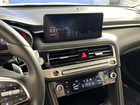 Used 2026 Genesis G70 2.5T RWD image 17