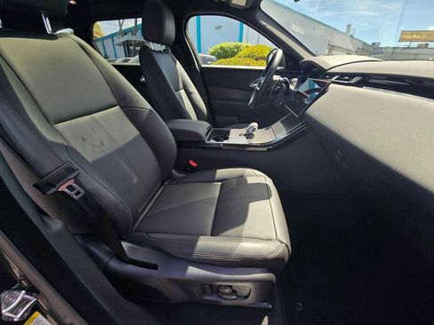 Certified 2025 Land Rover Range Rover Velar Dynamic SE image 11