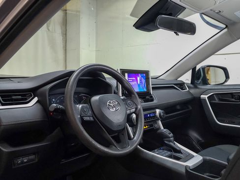 Used 2023 Toyota RAV4 LE image 31