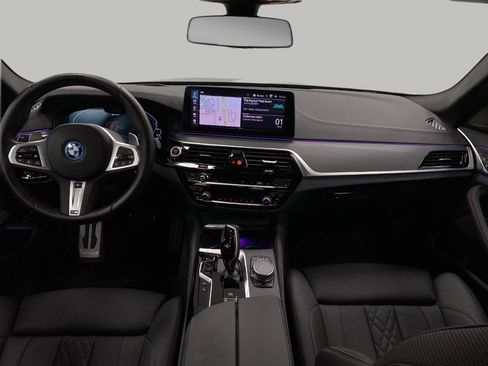Used 2023 BMW 530e xDrive w/ Executive Package AWD/4WD image 19