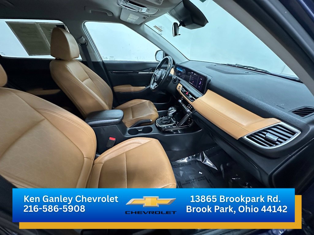 Used 2024 Kia Seltos EX FWD image 25