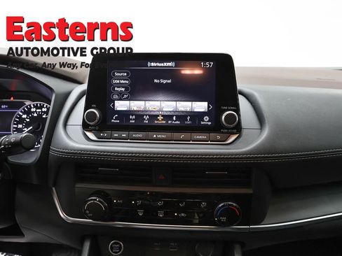 Used 2023 Nissan Rogue S AWD/4WD image 12