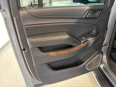 Used 2018 Chevrolet Suburban Premier AWD/4WD image 49