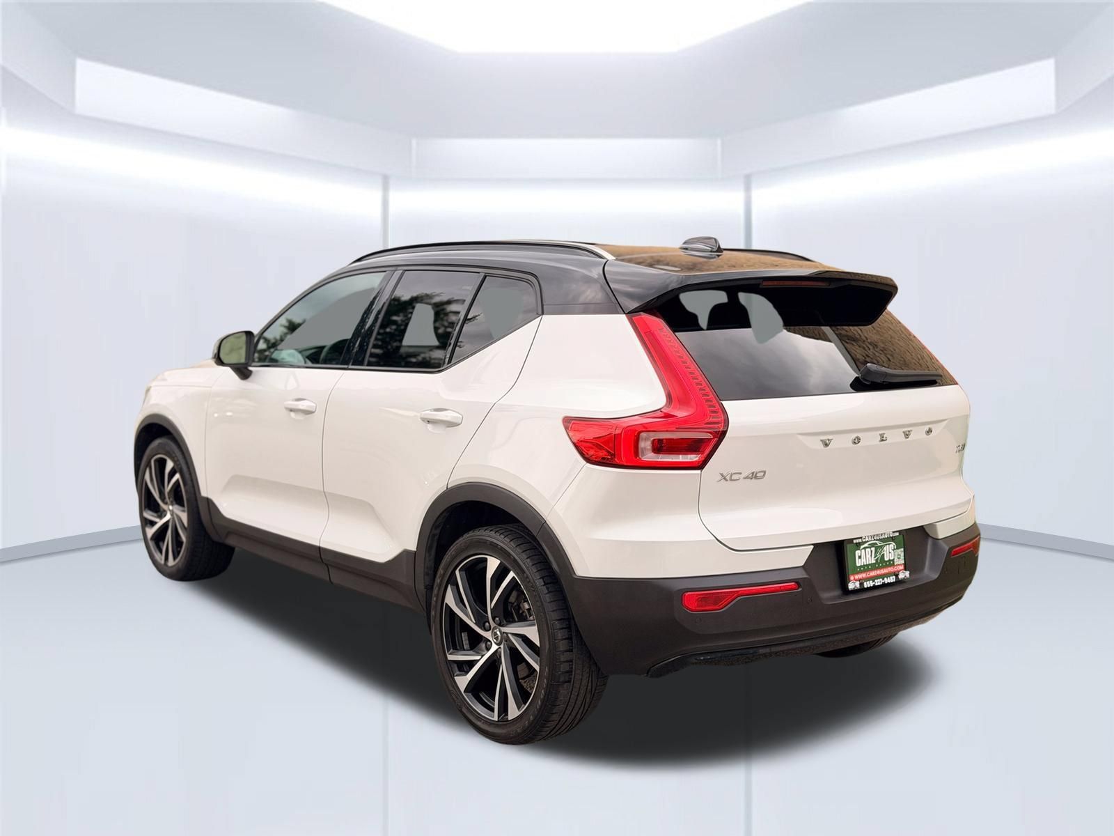Used 2021 Volvo XC40 T5 R-Design w/ Climate Package AWD/4WD image 10
