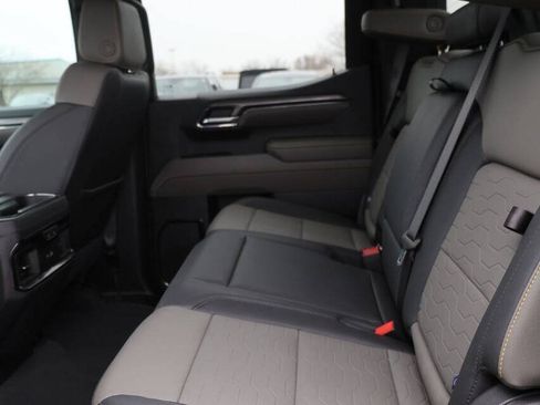 Used 2024 Chevrolet Silverado 1500 ZR2 w/ Technology Package AWD/4WD image 17