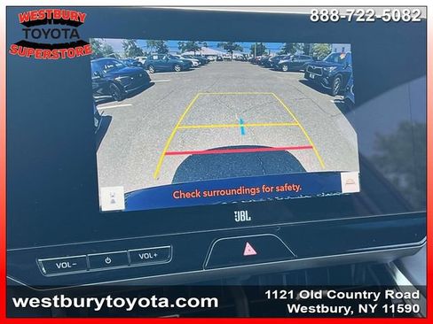 Certified 2024 Toyota Venza XLE AWD/4WD image 37