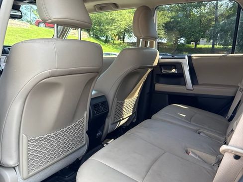 Certified 2022 Toyota 4Runner Limited AWD/4WD image 8