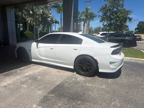 Used 2023 Dodge Charger Scat Pack RWD image 4