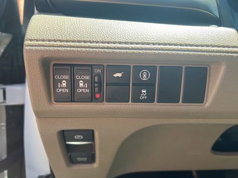 Used 2024 Honda Odyssey EX-L image 8
