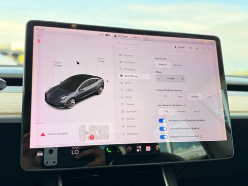 Used 2018 Tesla Model 3 Mid Range RWD image 35