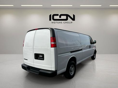 Used 2023 Chevrolet Express 2500 Work Van w/ Driver Convenience Package image 5