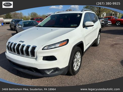 Used 2014 Jeep Cherokee Latitude w/ Cold Weather Group AWD/4WD image 14