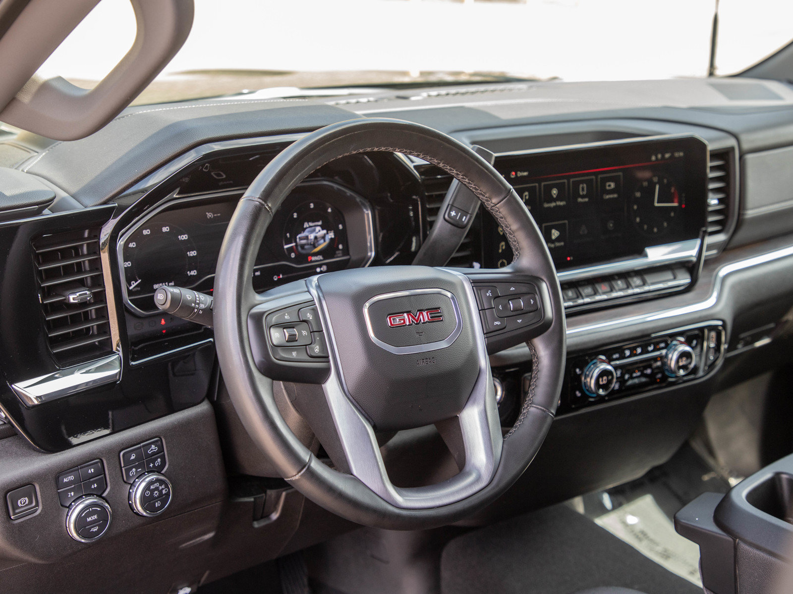 Used 2024 GMC Sierra 2500 SLT AWD/4WD image 21