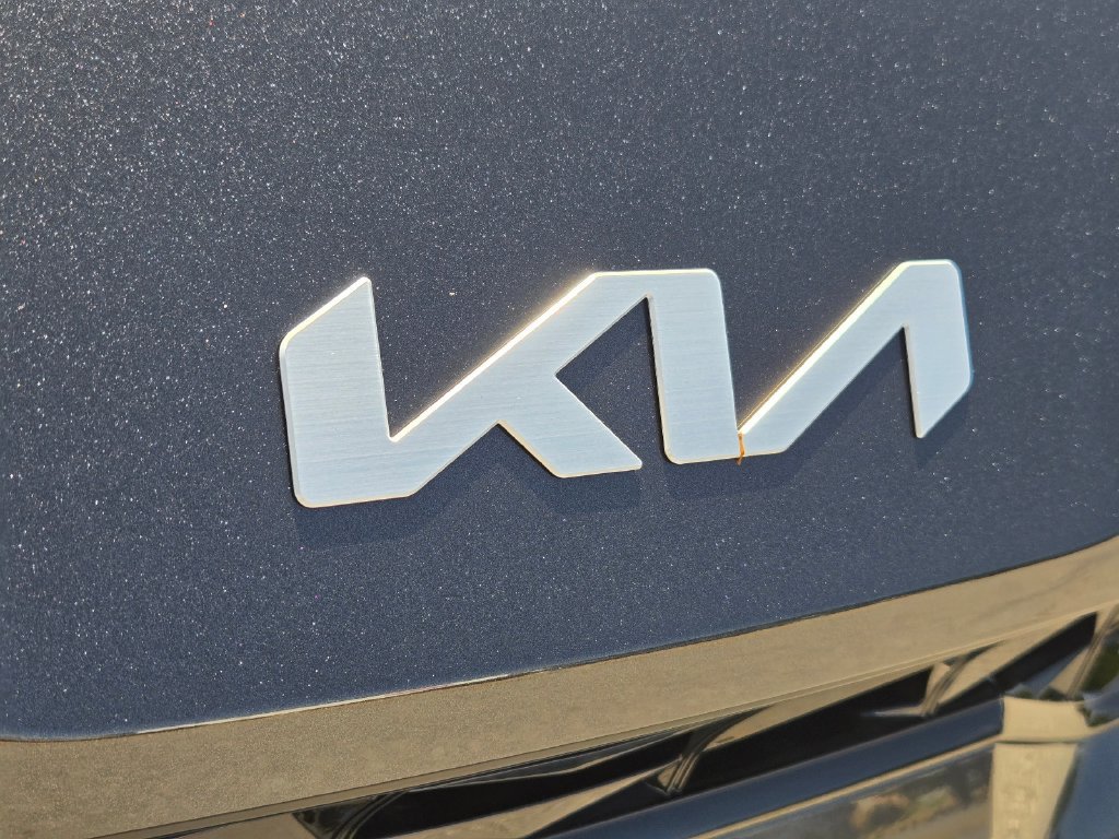 New 2026 Kia K5 LXS FWD image 5