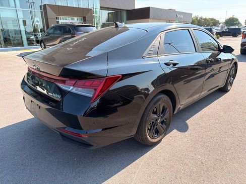Certified 2022 Hyundai Elantra Blue w/ Cargo Package FWD image 6