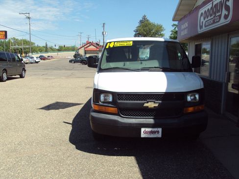 Used 2014 Chevrolet Express 1500 LS image 3