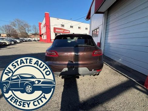 Used 2015 Porsche Macan S w/ Premium Package Plus AWD/4WD image 11