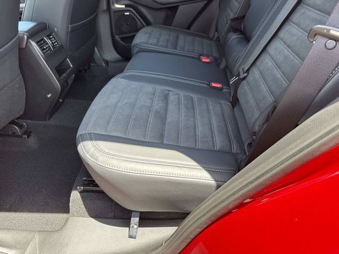 New 2026 Mitsubishi Outlander LE FWD image 14