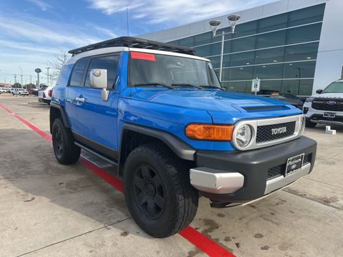 Used 2007 Toyota FJ Cruiser Base image 7
