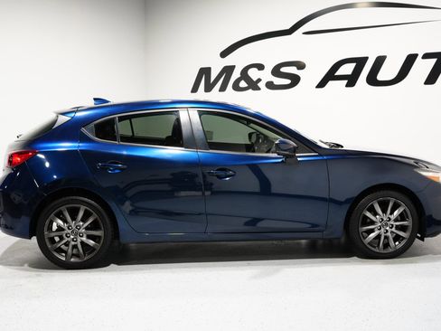 Used 2018 MAZDA MAZDA3 Touring image 6